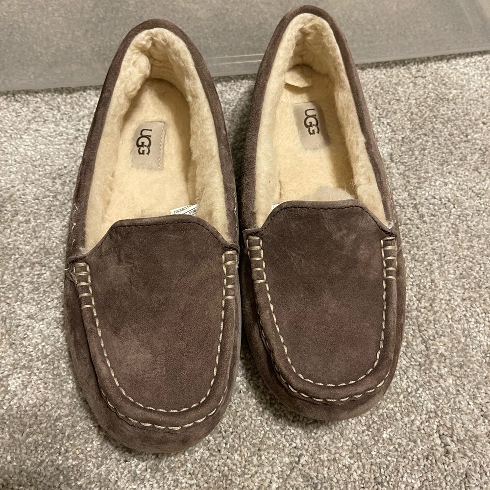 Ugg women’s Ansley slippers in expresso